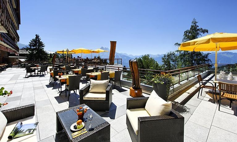 HOTEL GOLF AND SPA              VILLARS-SUR-OLLON  SWITZERLAND SEASON